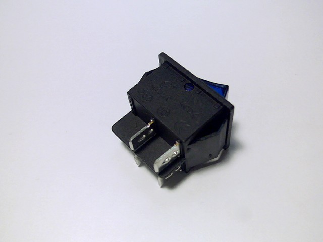 KCD4-101/4PN   4 220V 25*30 (MK621)